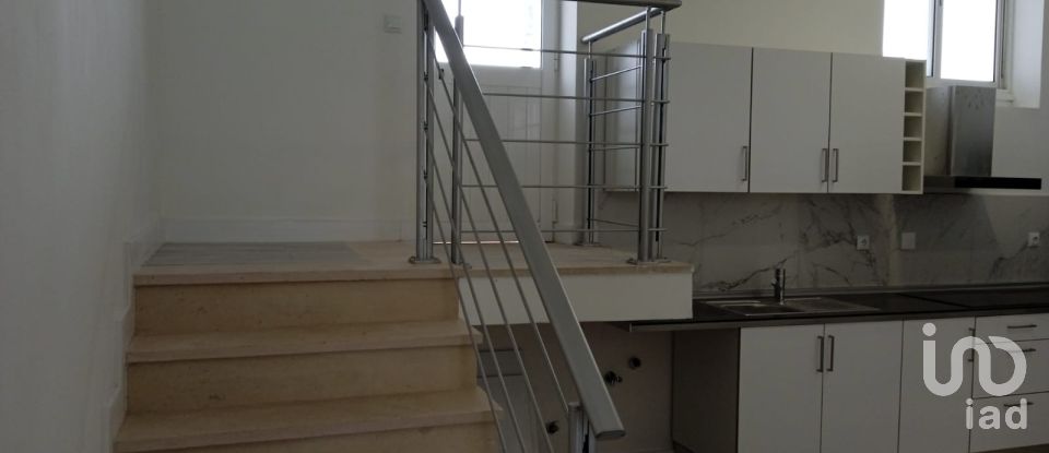 Shop / premises commercial in Alto do Seixalinho, Santo André e Verderena of 204 m²