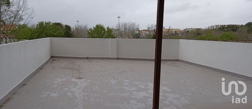 Shop / premises commercial in Alto do Seixalinho, Santo André e Verderena of 204 m²