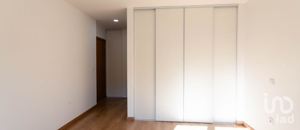 Casa T4 em Arcos e Mogofores de 416 m²