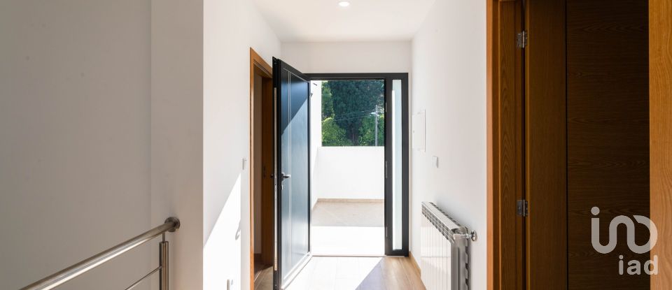 Casa T4 em Arcos e Mogofores de 416 m²