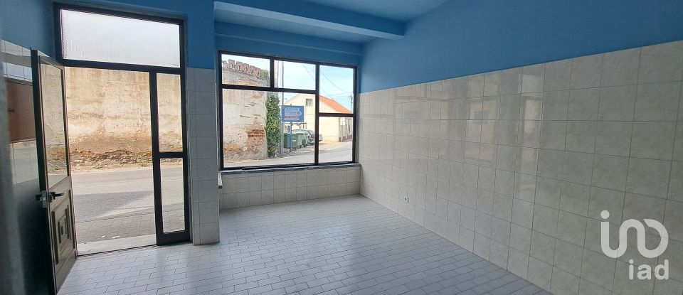 Shop / premises commercial in A dos Cunhados e Maceira of 29 m²