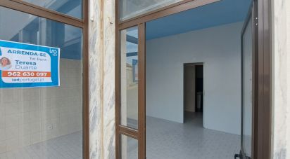 Boutique/Local commercial à A dos Cunhados e Maceira de 29 m²
