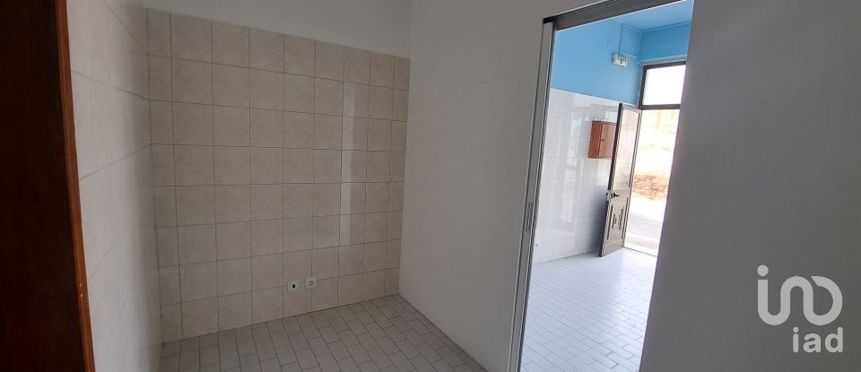 Shop / premises commercial in A dos Cunhados e Maceira of 29 m²