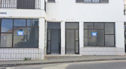 Boutique/Local commercial à A dos Cunhados e Maceira de 29 m²