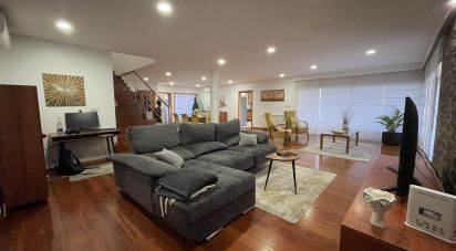 Maison T3 à Tamel (São Veríssimo) de 240 m²