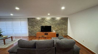 Maison T3 à Tamel (São Veríssimo) de 240 m²