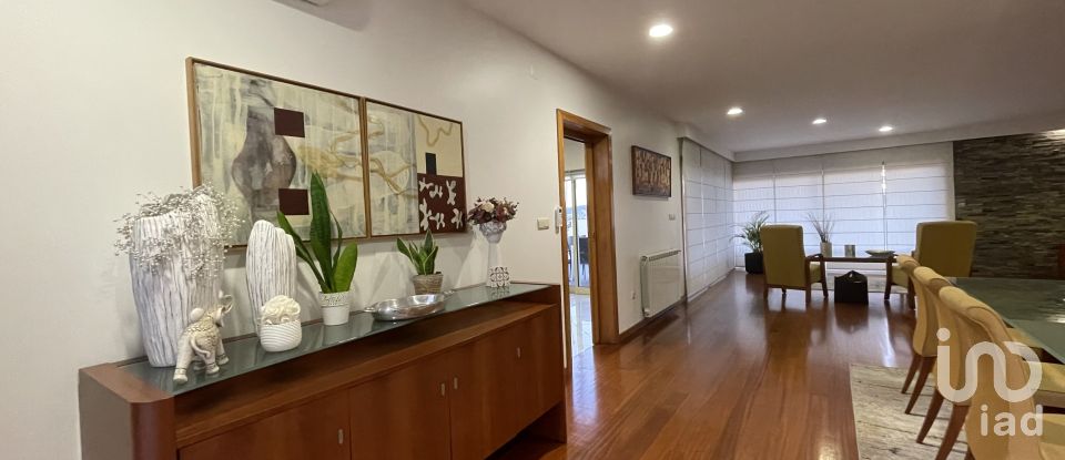 Maison T3 à Tamel (São Veríssimo) de 240 m²