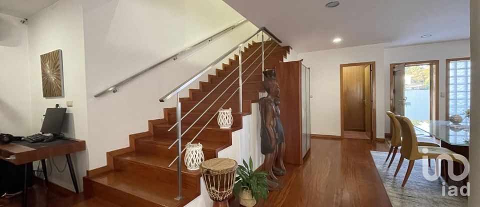 Maison T3 à Tamel (São Veríssimo) de 240 m²