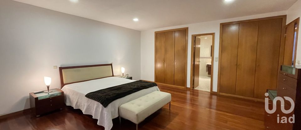 Maison T3 à Tamel (São Veríssimo) de 240 m²