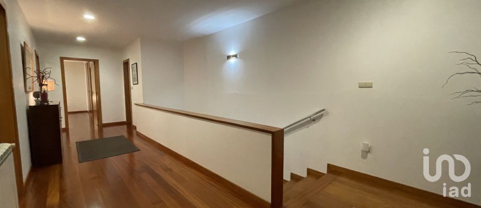 Maison T3 à Tamel (São Veríssimo) de 240 m²
