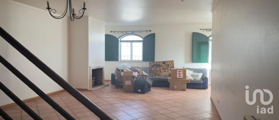 Moradia T4 em Alpiarça de 436 m²