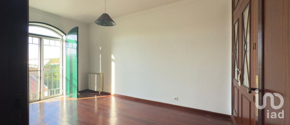 Moradia T4 em Alpiarça de 436 m²