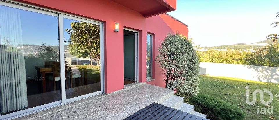 Moradia T3 em Macieira de 151 m²