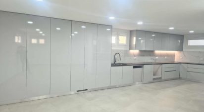 Maison T5 à Valado dos Frades de 230 m²