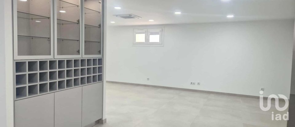 Maison T5 à Valado dos Frades de 230 m²