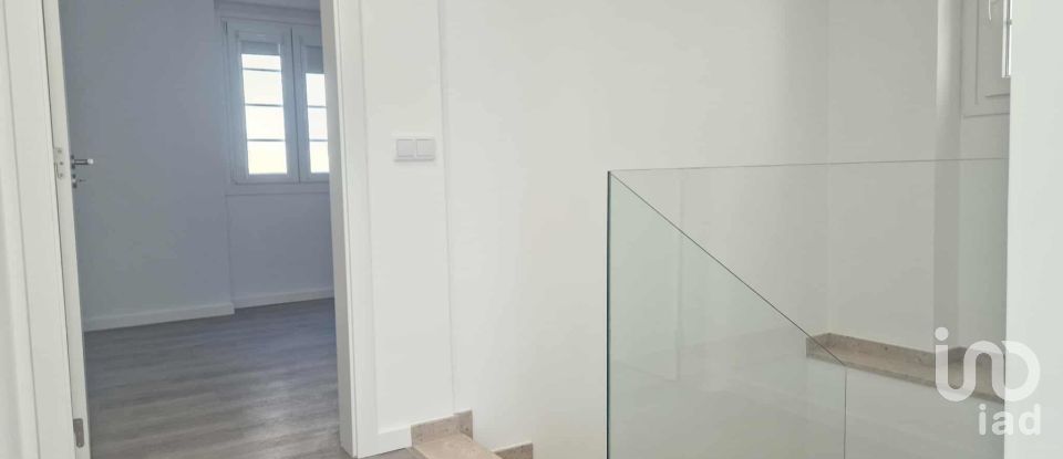 Maison T5 à Valado dos Frades de 230 m²