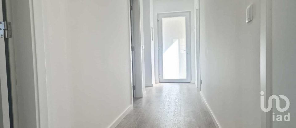 Maison T5 à Valado dos Frades de 230 m²