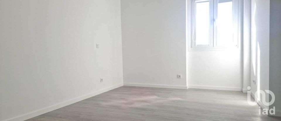 Maison T5 à Valado dos Frades de 230 m²