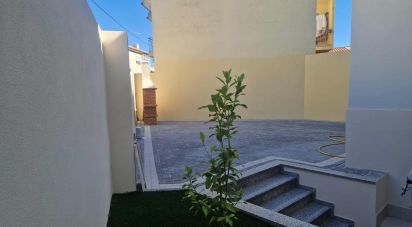 Maison T5 à Valado dos Frades de 230 m²