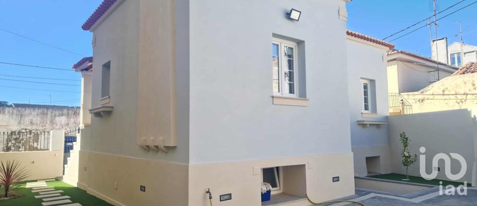 Maison T5 à Valado dos Frades de 230 m²