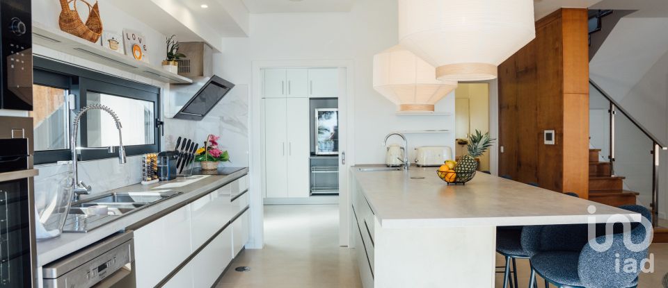 Moradia T4 em São Martinho de 300 m²