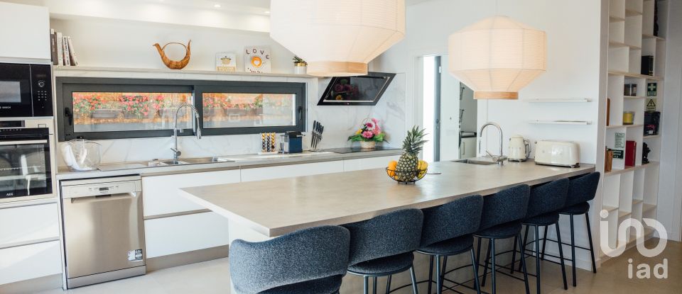 Moradia T4 em São Martinho de 300 m²