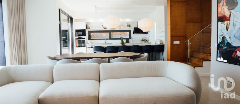 Moradia T4 em São Martinho de 300 m²