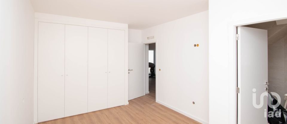 Andar de moradia  T4 em Arrifana de 167 m²