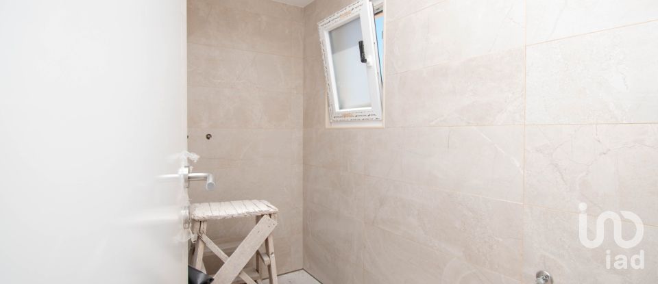 Andar de moradia  T4 em Arrifana de 167 m²