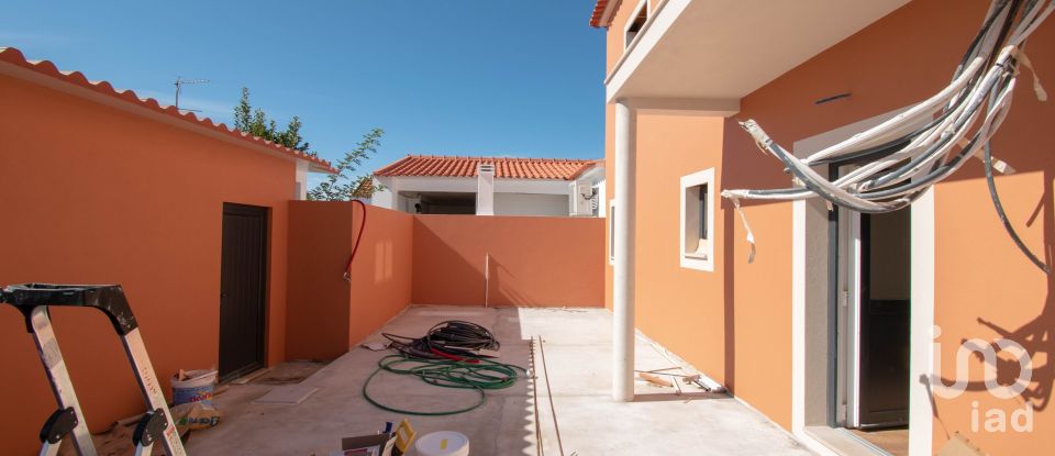 Andar de moradia  T4 em Arrifana de 167 m²