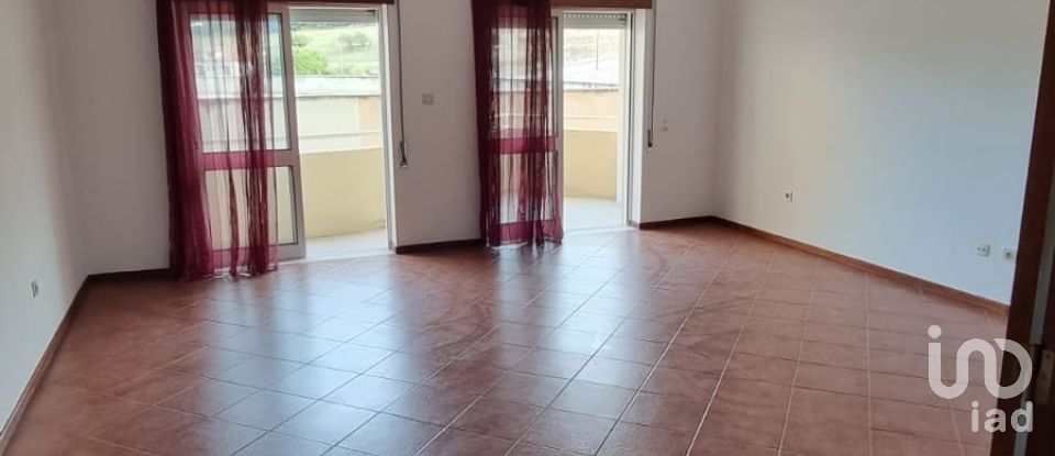Apartamento T3 em Lamego (Almacave e Sé) de 197 m²