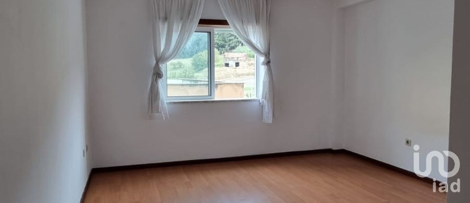 Apartamento T3 em Lamego (Almacave e Sé) de 197 m²