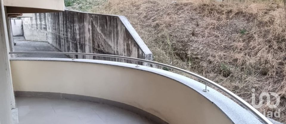 Apartamento T3 em Lamego (Almacave e Sé) de 197 m²