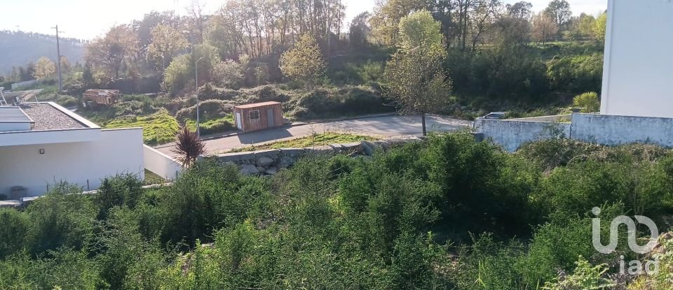 Terreno urbano em Joane de 391 m²