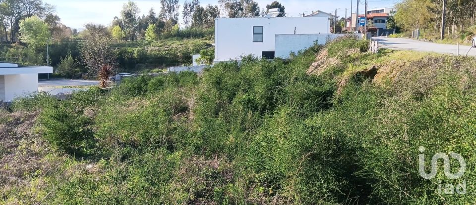 Terreno urbano em Joane de 391 m²