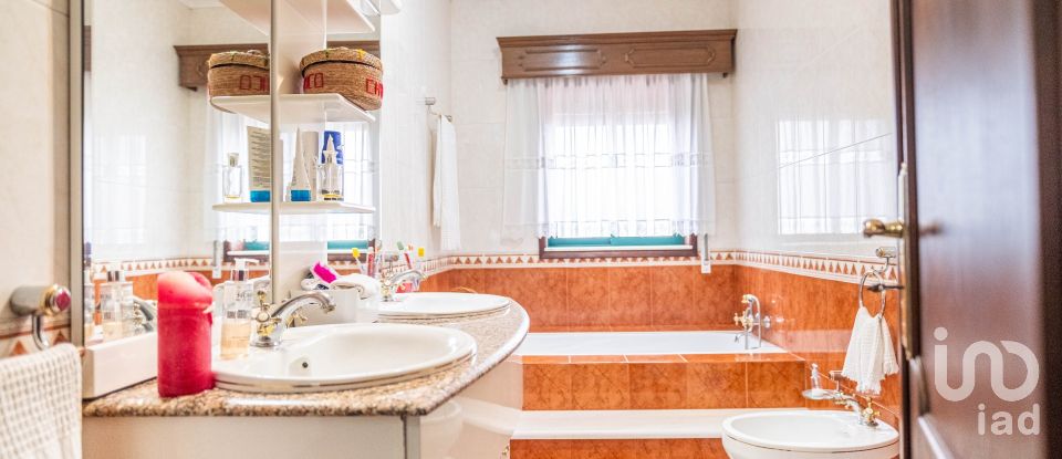 House T3 in Abação E Gémeos of 221 m²