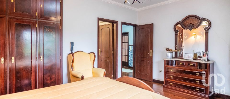 House T3 in Abação E Gémeos of 221 m²