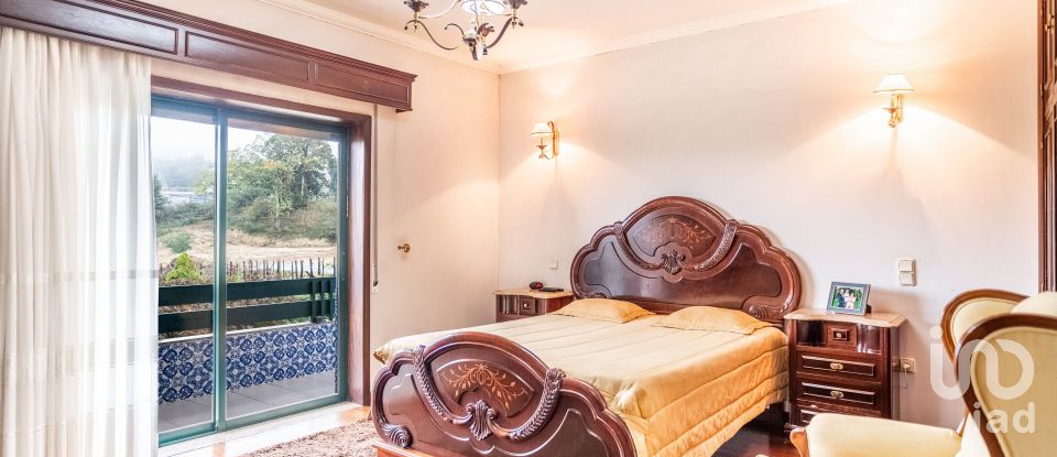 House T3 in Abação E Gémeos of 221 m²