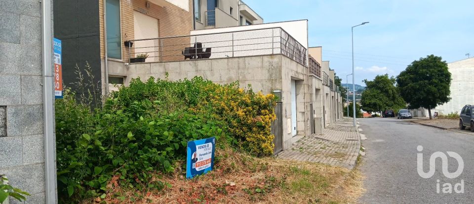 Terrain à bâtir à Selho (são jorge) de 175 m²