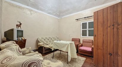 House T2 in Porto da Cruz of 128 m²