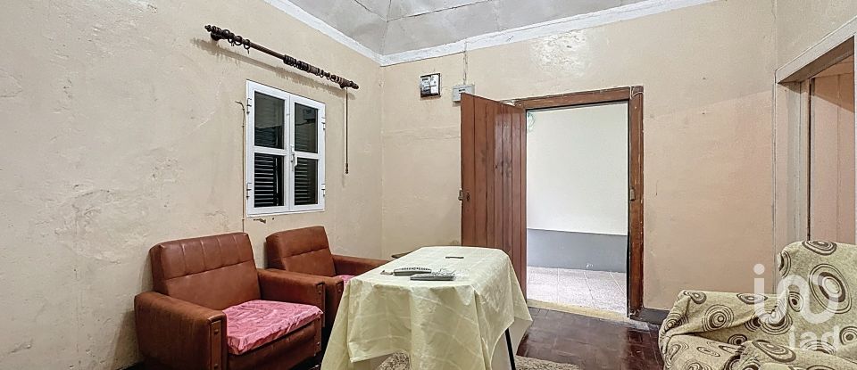 Maison T2 à Porto da Cruz de 128 m²