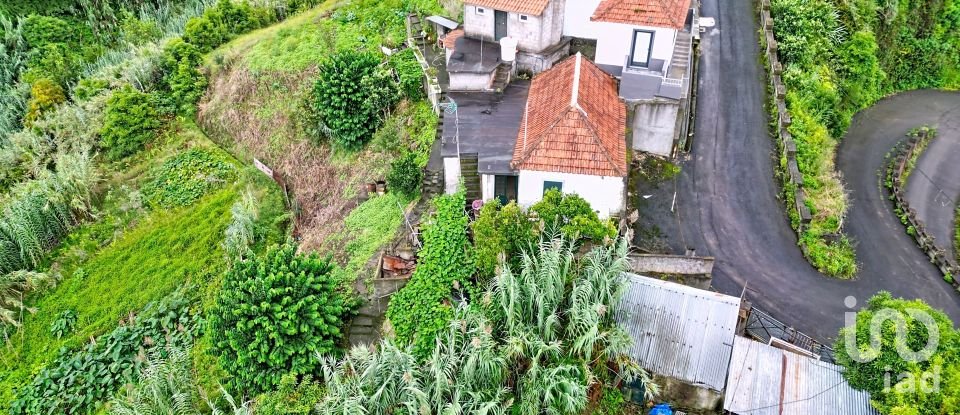 Maison T2 à Porto da Cruz de 128 m²