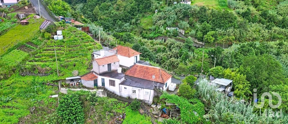 Maison T2 à Porto da Cruz de 128 m²