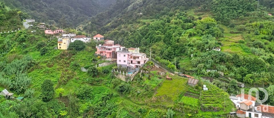 Maison T2 à Porto da Cruz de 128 m²