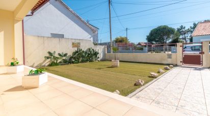 Maison T4 à Marinha Grande de 200 m²