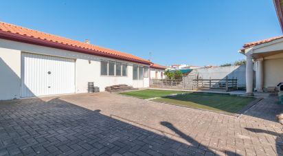 Maison T4 à Marinha Grande de 200 m²