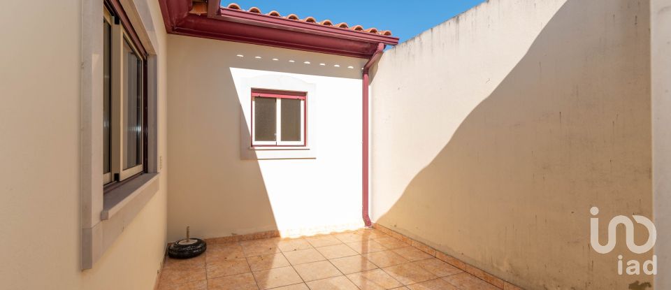 Maison T4 à Marinha Grande de 200 m²