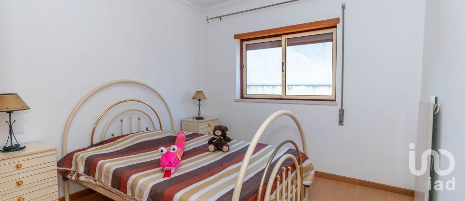 Maison T4 à Marinha Grande de 200 m²