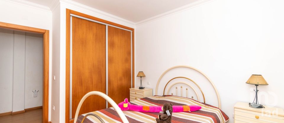 Maison T4 à Marinha Grande de 200 m²