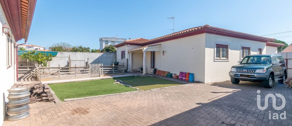 Maison T4 à Marinha Grande de 200 m²